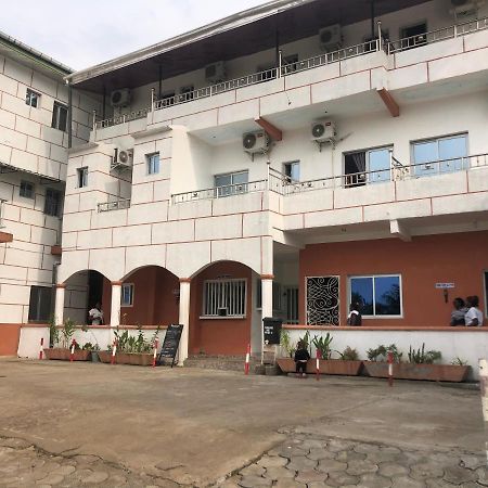 Hotel La Grace Криби Екстериор снимка